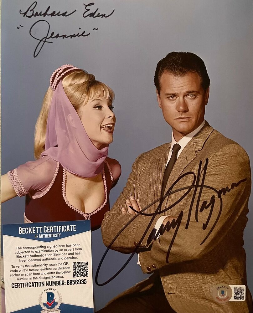 Larry Hagman/Barbara Eden I Dream of Jeannie Signed 8X10 Photo Poster painting w/Beckett #7