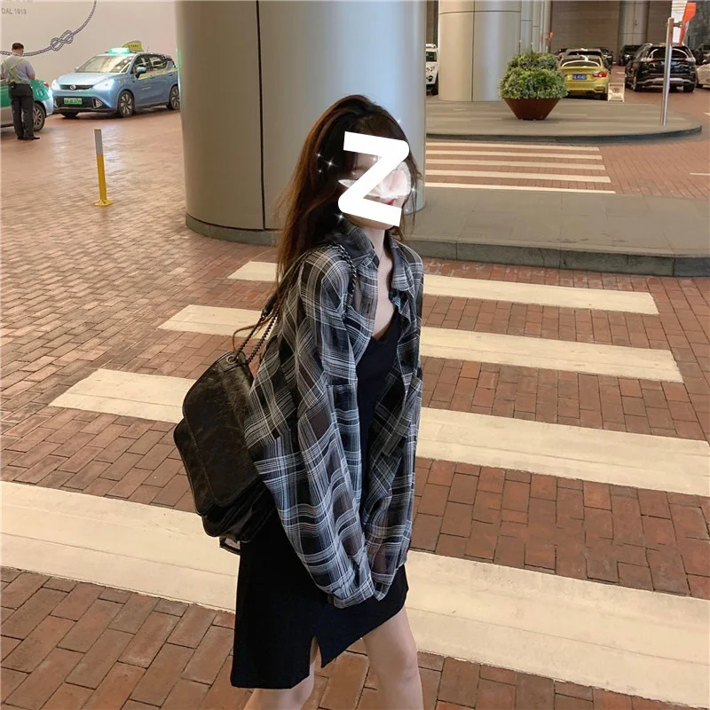 Uveng Uveng Shirt Women Spring 2025 New Summer Thin Sun Protection Shirt Design Small Loose Top