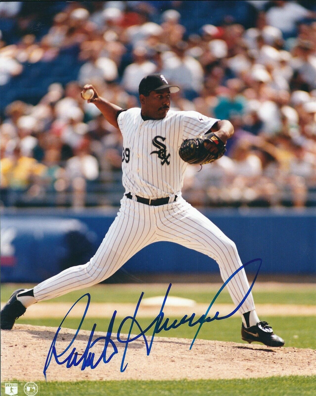 Signed 8x10 ROBERTO HERNANDEZ Chicago White Sox Autographed Photo Poster painting - COA