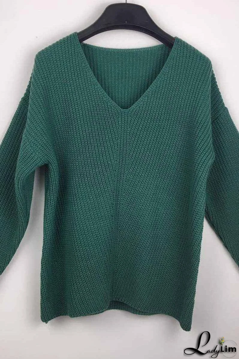 Fashionable and Minimalist winter Pullover