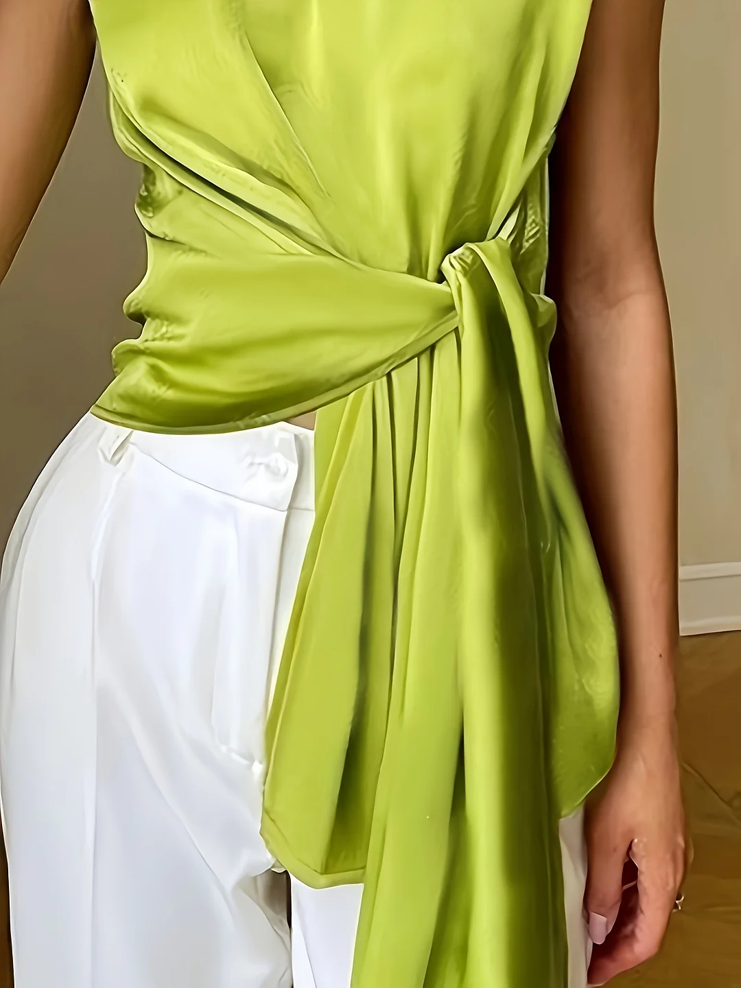 Elegant Sleeveless Green Top with Ruched Detail - Women‘s Stylish Solid Color Tank Top for Spring/Summer, Casual Wear, Casual Wear Top|Ruched Top Design|Elegant Sleeveless Top