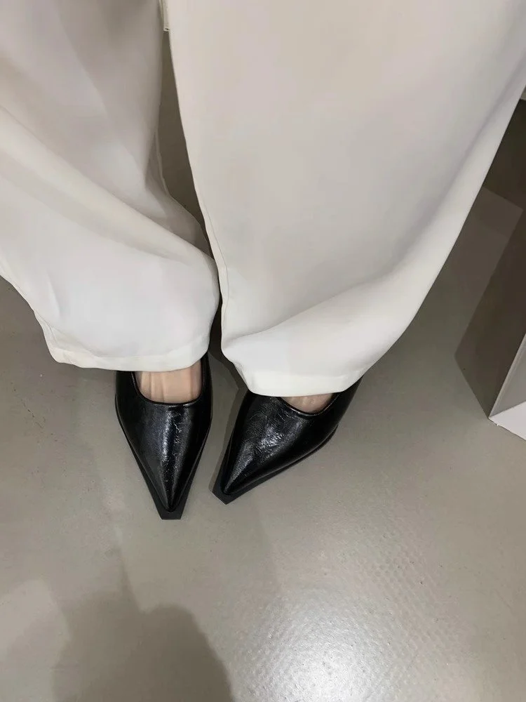 Yyvonne Half Slippers Women's Muller Shoes 2025 Summer New Pointed Cool Slippers And Retro Wearing Slippers