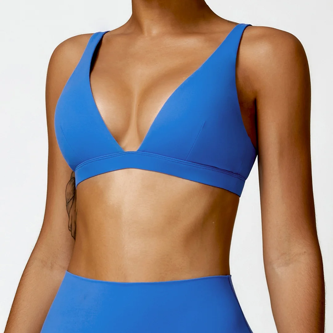 Triangle chest cup double strap sports bra