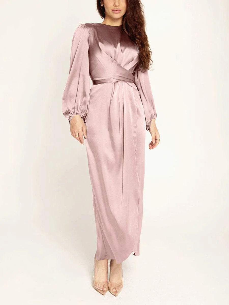 Satin dress with round neck and long sleeves