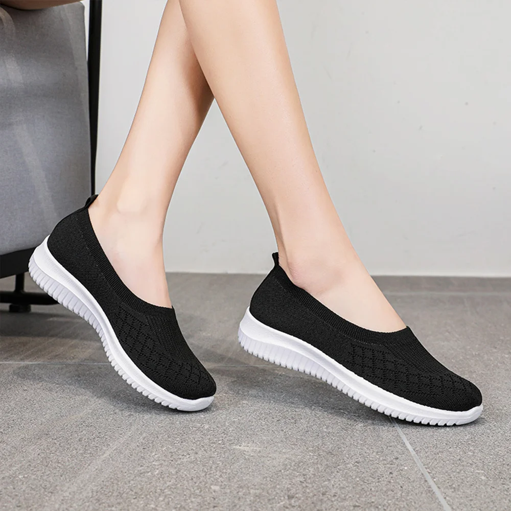 Smiledeer  2023 New women's lightweight and comfortable fitness casual flat shoes