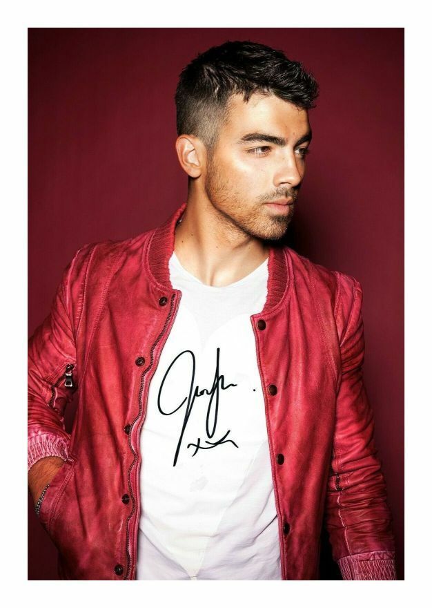 JOE JONAS AUTOGRAPH SIGNED PP Photo Poster painting POSTER