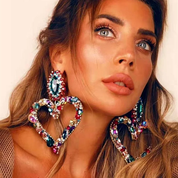 Heart Shaped Rhinestone Shiny Pendant Fashionable Earring