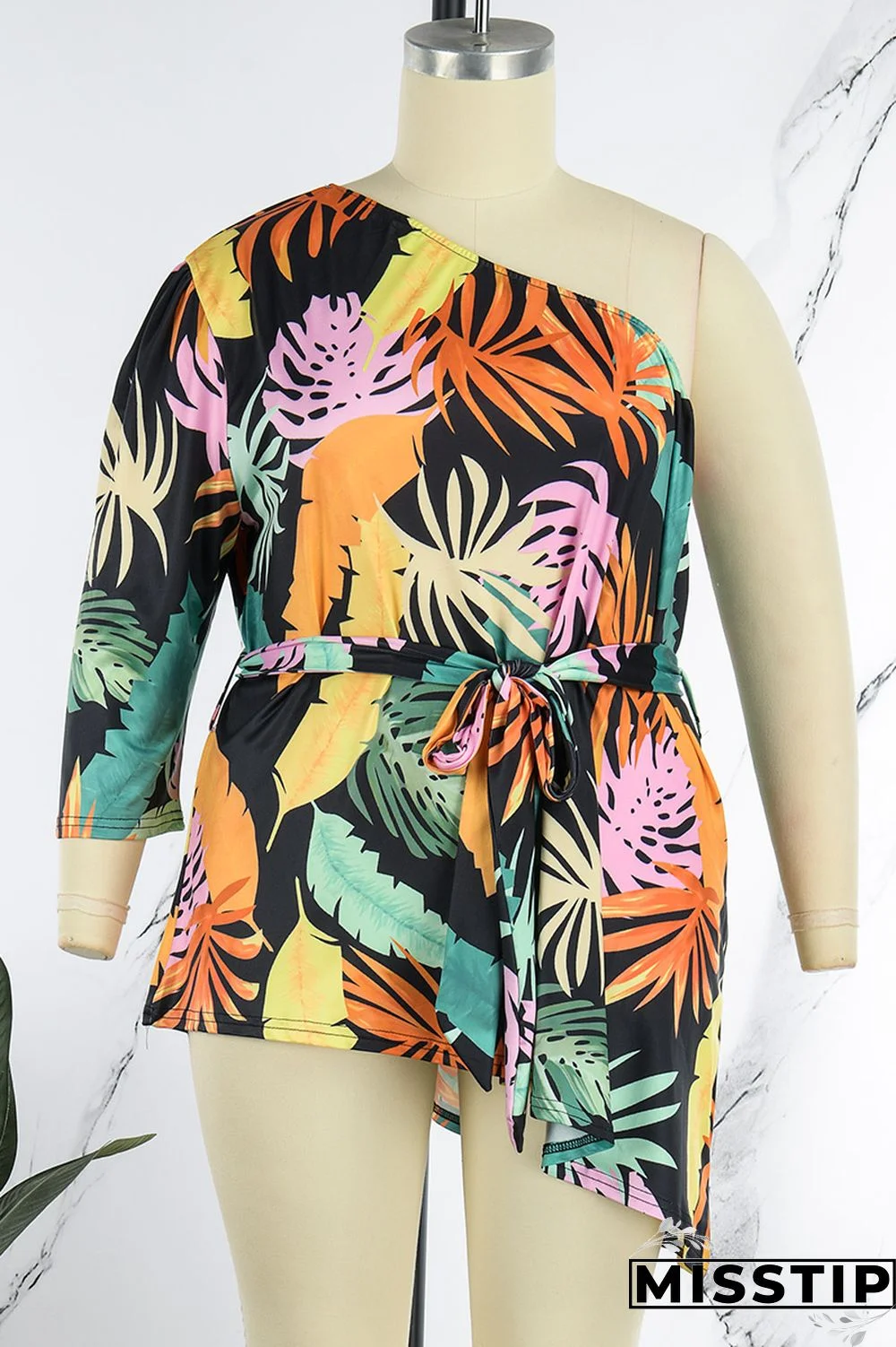 Black Yellow Casual Print Backless Oblique Collar Plus Size Tops