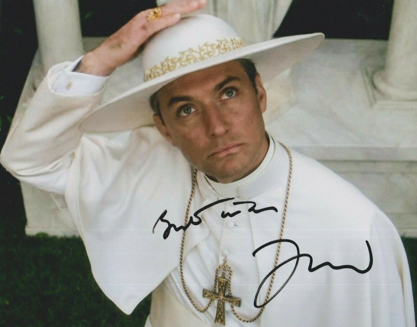 Jude Law **HAND SIGNED** 8x10 Photo Poster painting ~ Young Pope ~ AUTOGRAPHED