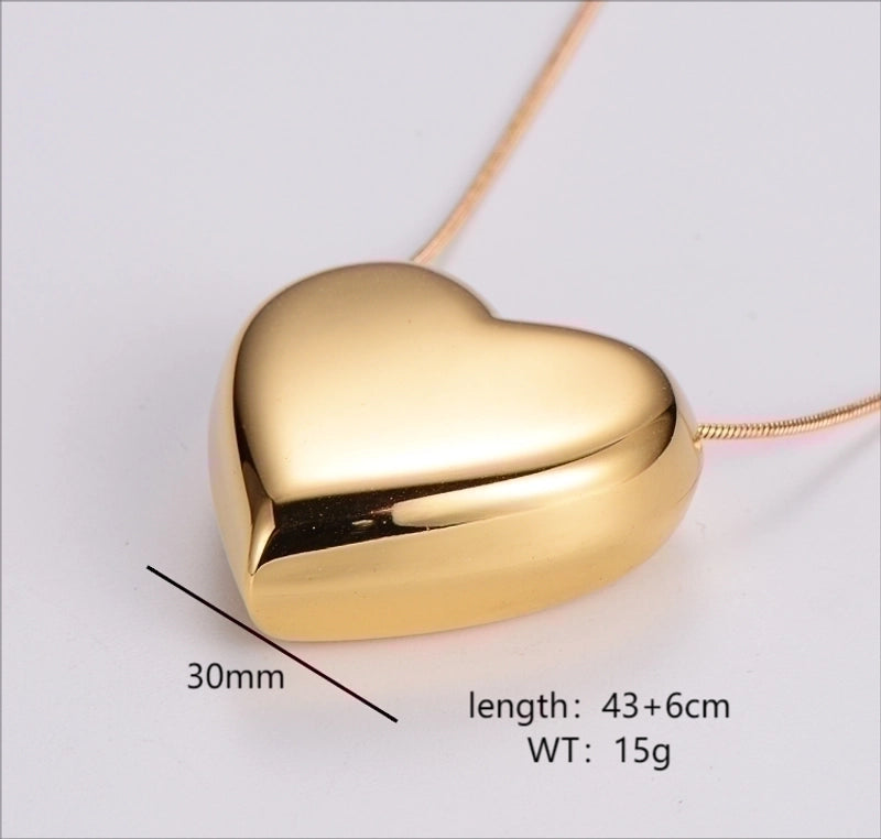 Stainless Steel 18K Gold Plated Minimalist Heart Shape Pendant Necklace