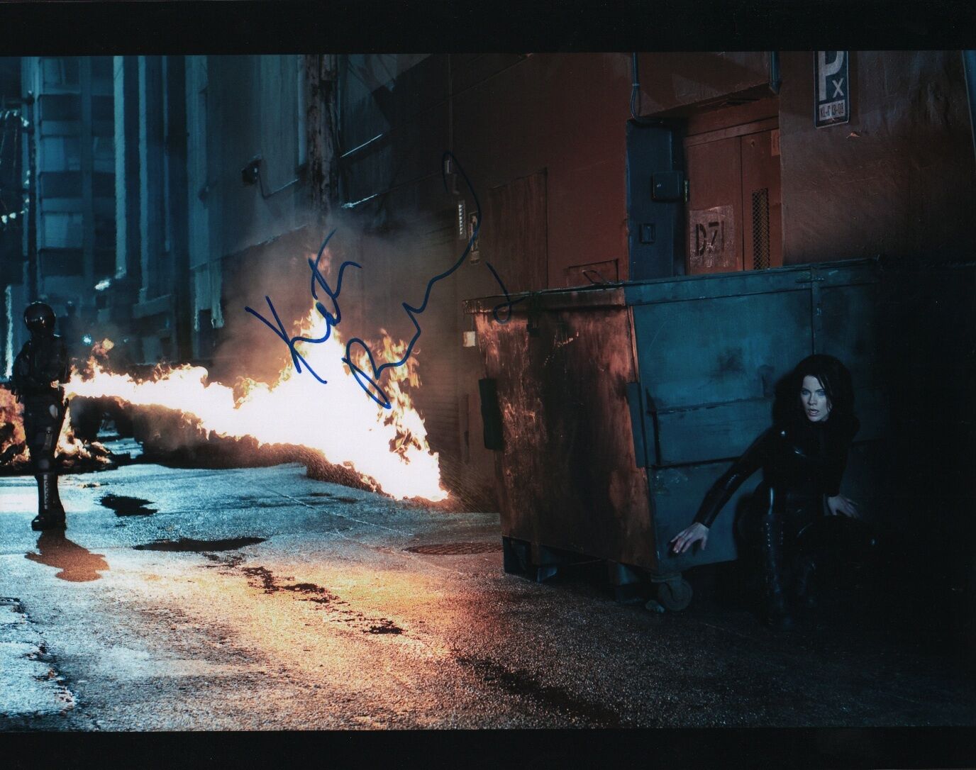 Kate Beckinsale (Underworld) signed 11x14 Photo Poster painting