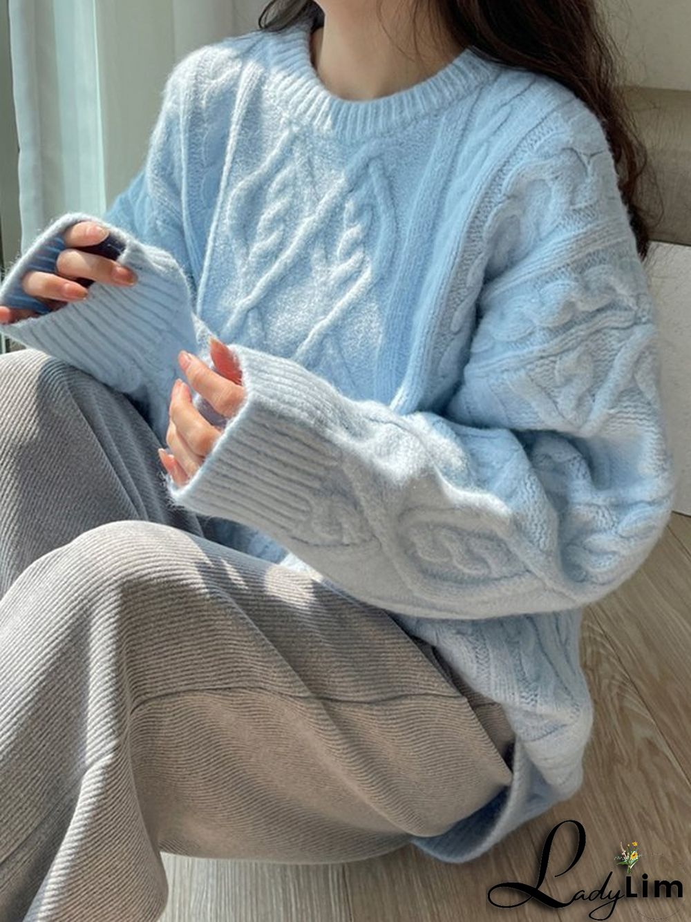 Crew Neck Cable Knit Pullover Sweater