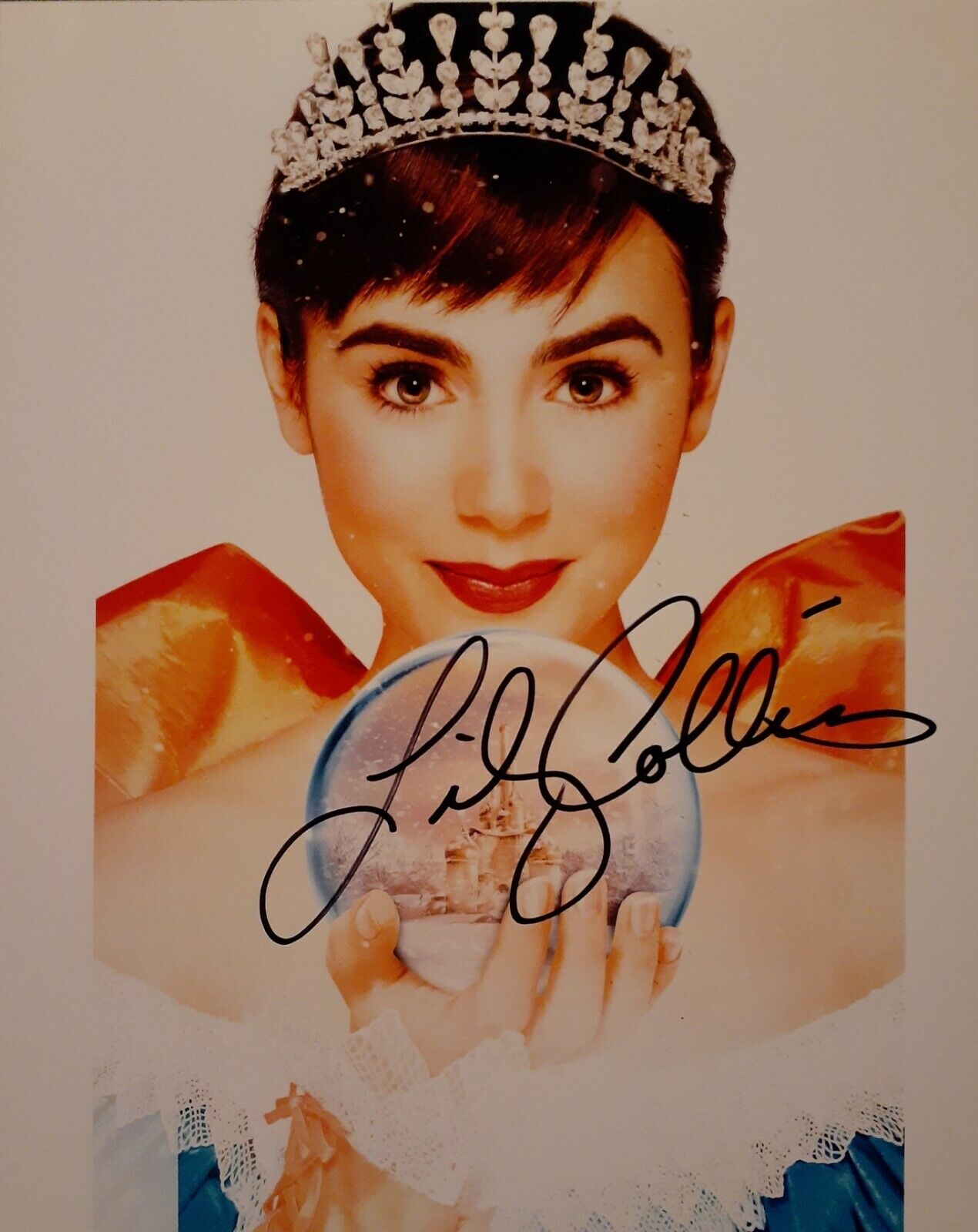 Lily Collins signed 8x10