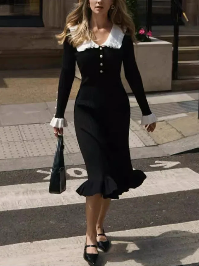 Ruffled long-sleeved knitted midi dress