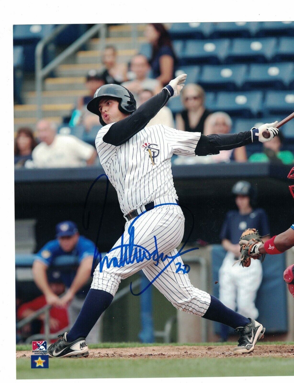 Matt Duran Staten Island Yankees Signed 8 x 10