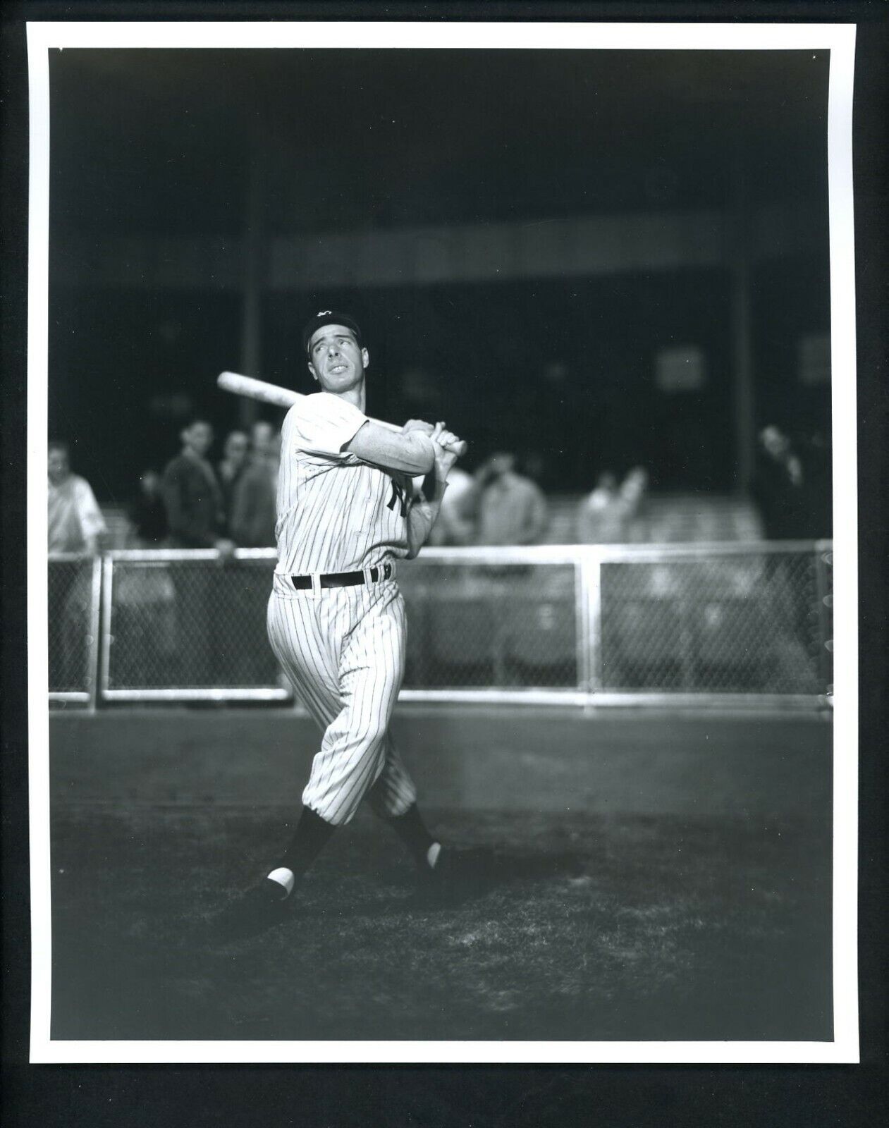 Joe DiMaggio swinging pose 1940's Type IV Press Photo Poster painting New York Yankees