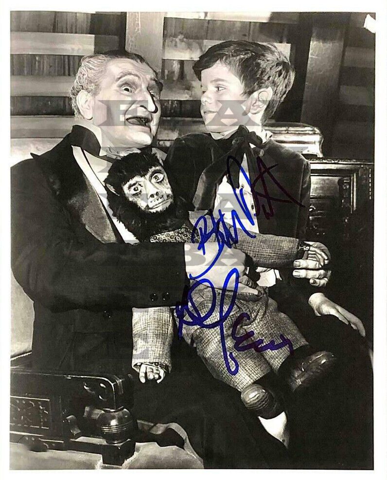 AL LEWIS+BUTCH PATRICK THE MUNSTERS Signed 8x10 Photo Poster painting Rep