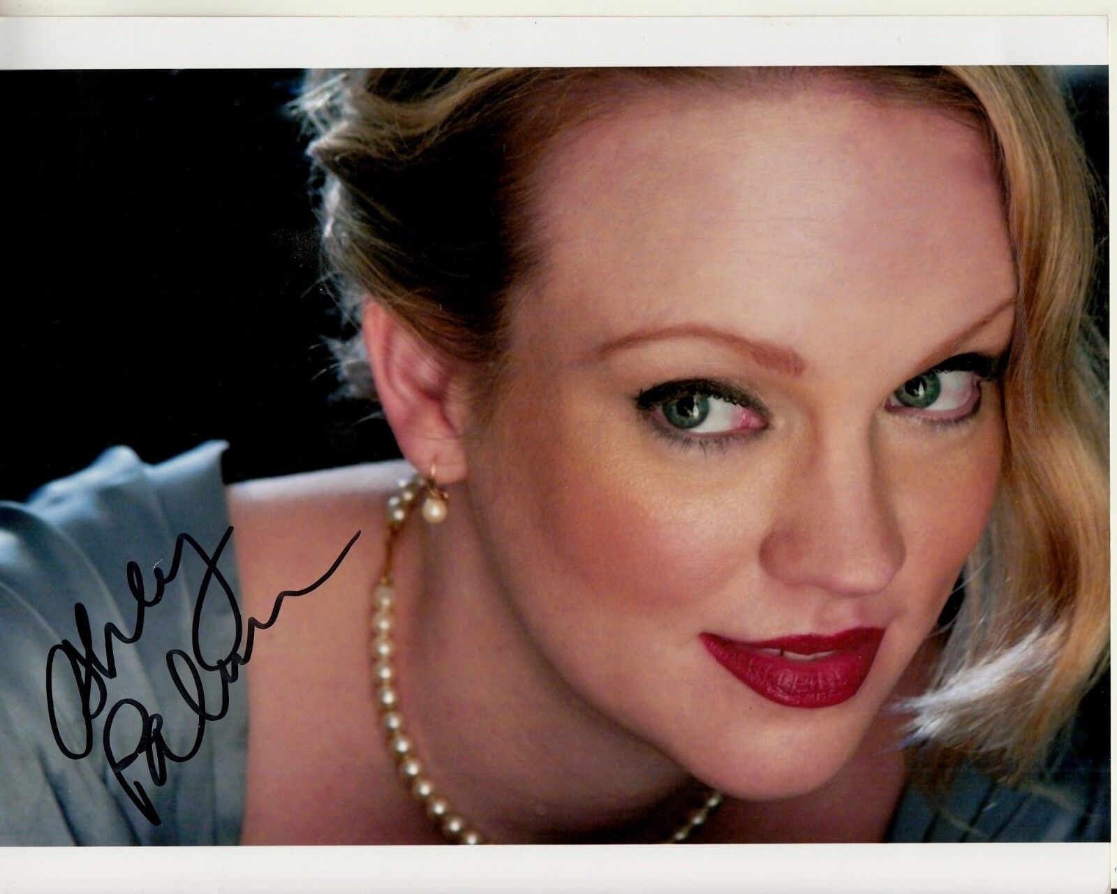 ASHLEY PALMER hand-signed STUNNING COLOR CLOSEUP PORTRAIT 8x10 w/ uacc rd COA