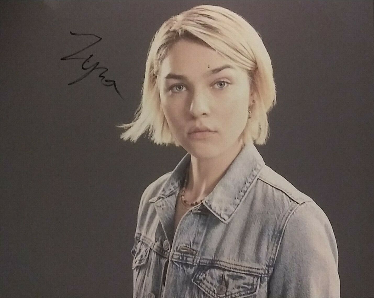 Zyra gorecki - La Brea - signed 8 x 10