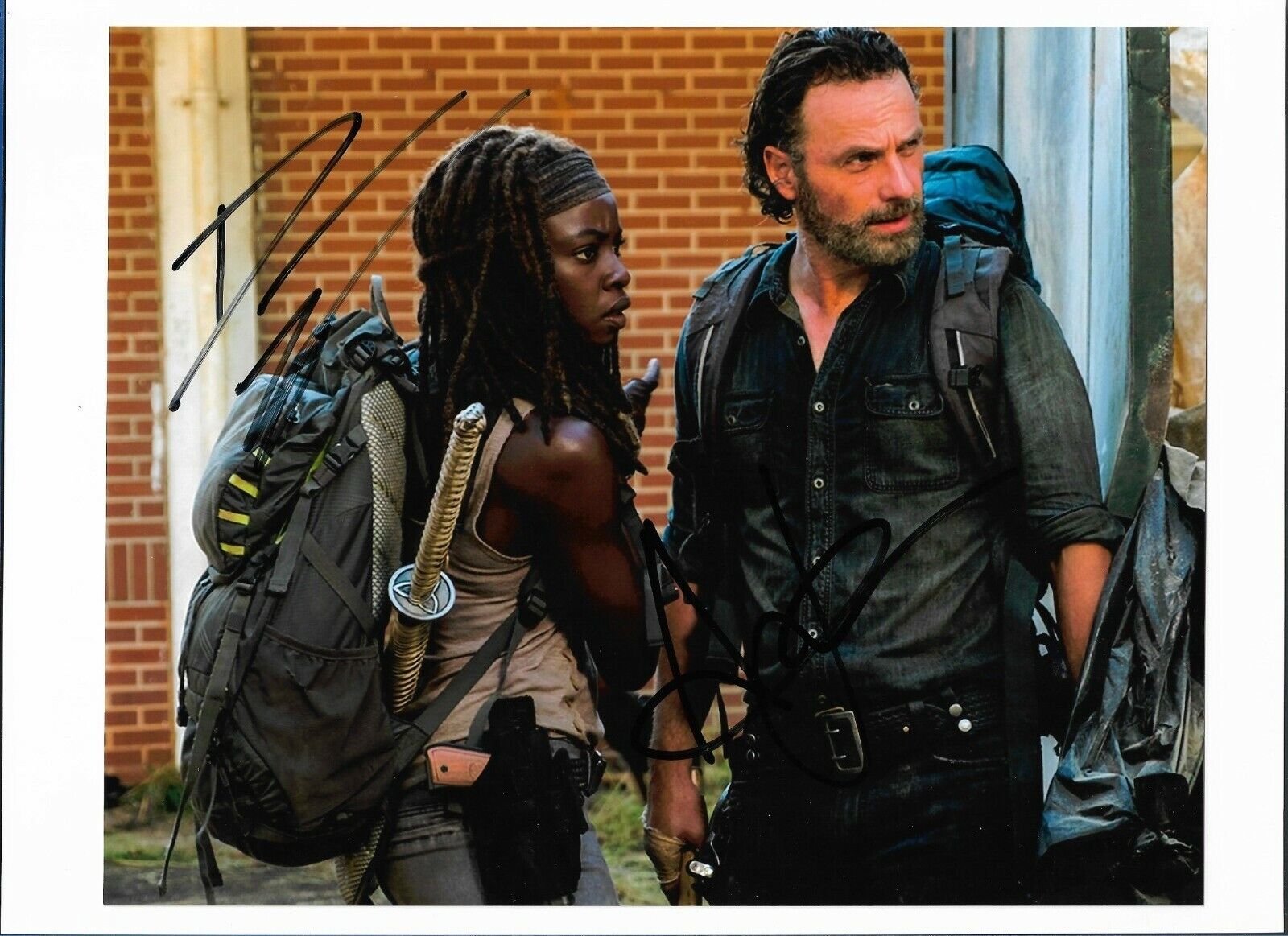 DANAI GURIRA & ANDREW LINCOLN THE WALKING DEAD 