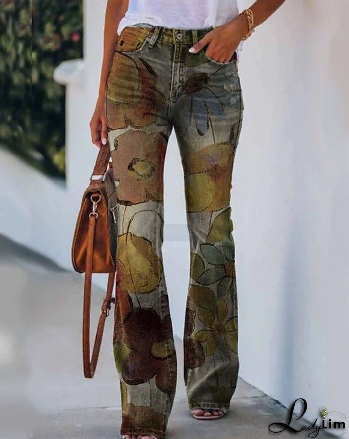 Stylish Women's High-Waisted Bootcut Flare Jeans with Side Pockets
