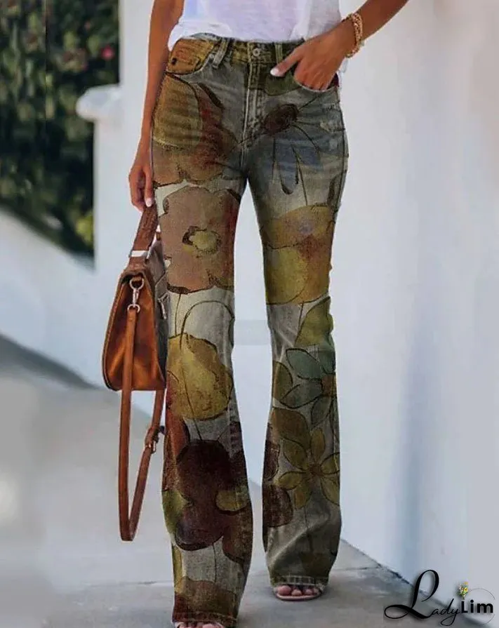 Stylish Women's High-Waisted Bootcut Flare Jeans with Side Pockets