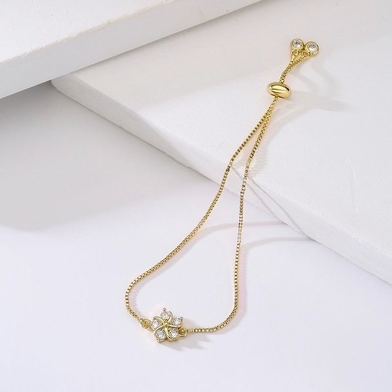 Fashion Flower Copper Zircon Bracelets In Bulk