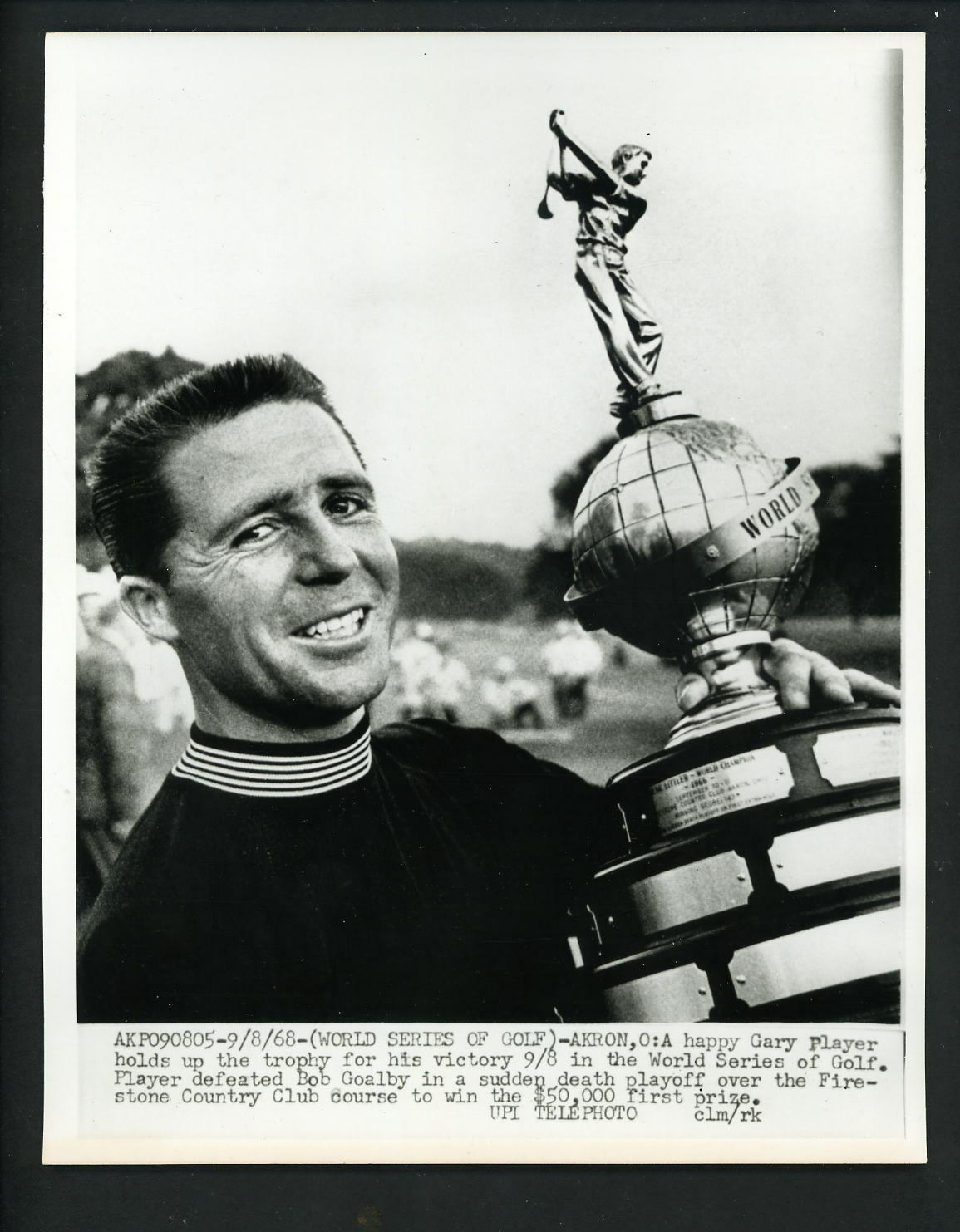 Gary Player wins World Series of Golf 1968 Press Photo Poster painting Firestone Country Club