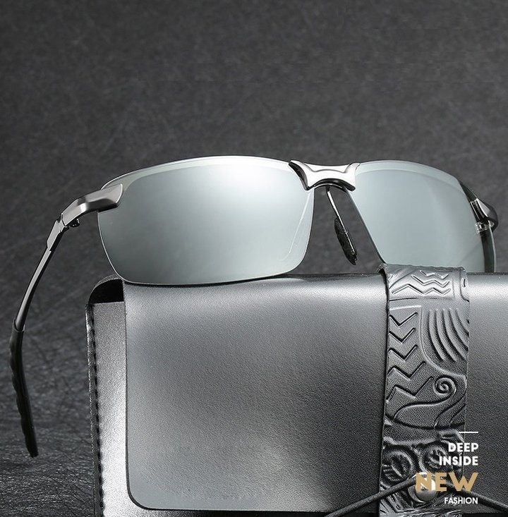 Quality Titanium Alloy Photochromic Sunglasses With Polarized Lens