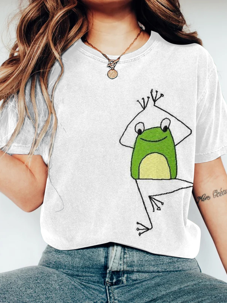 Comstylish Funny Hello Frog Embroidery Pattern Cozy Vintage T-Shirt
