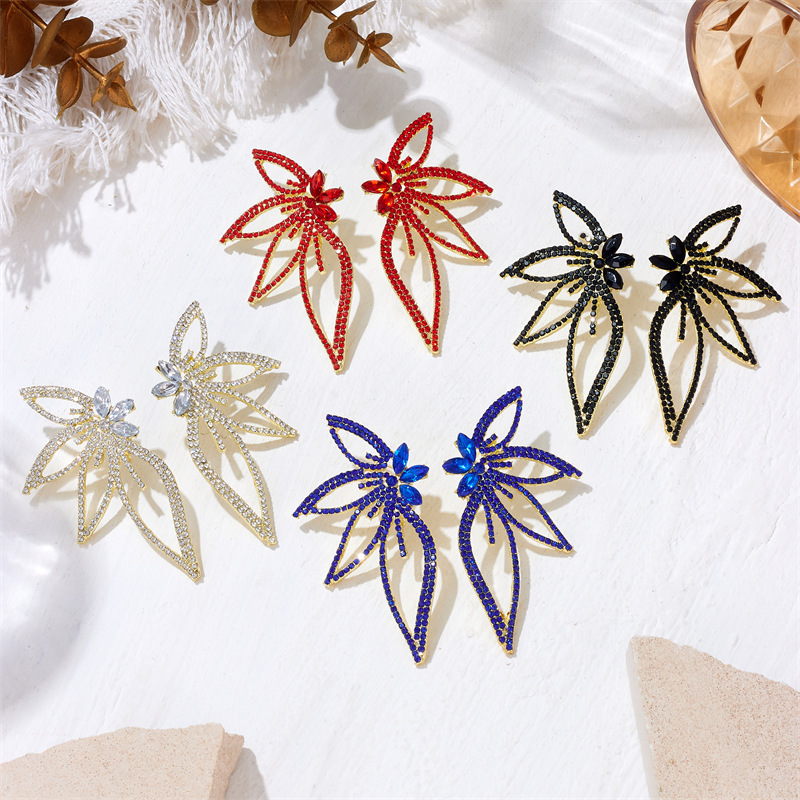 Retro Butterfly Plating Bow Alloy Earrings