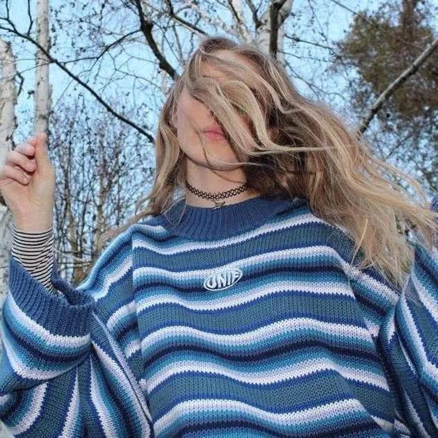 KNITTED OVERSIZED BLUE SWEATER