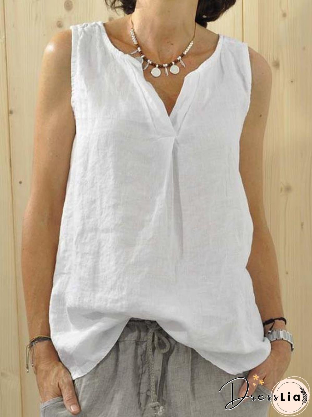 Plus Size Casual Sleeveless V Neck Solid Tops