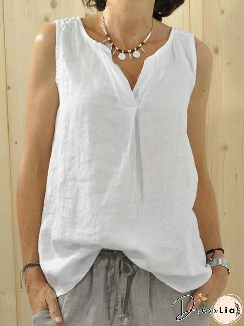 Plus Size Casual Sleeveless V Neck Solid Tops