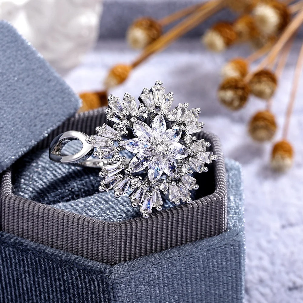Huitan New Fashion Brilliant CZ Women Opening Rings For Dancing Party Fashionable Versatile Finger-Ring Female Aesthetic Jewelry