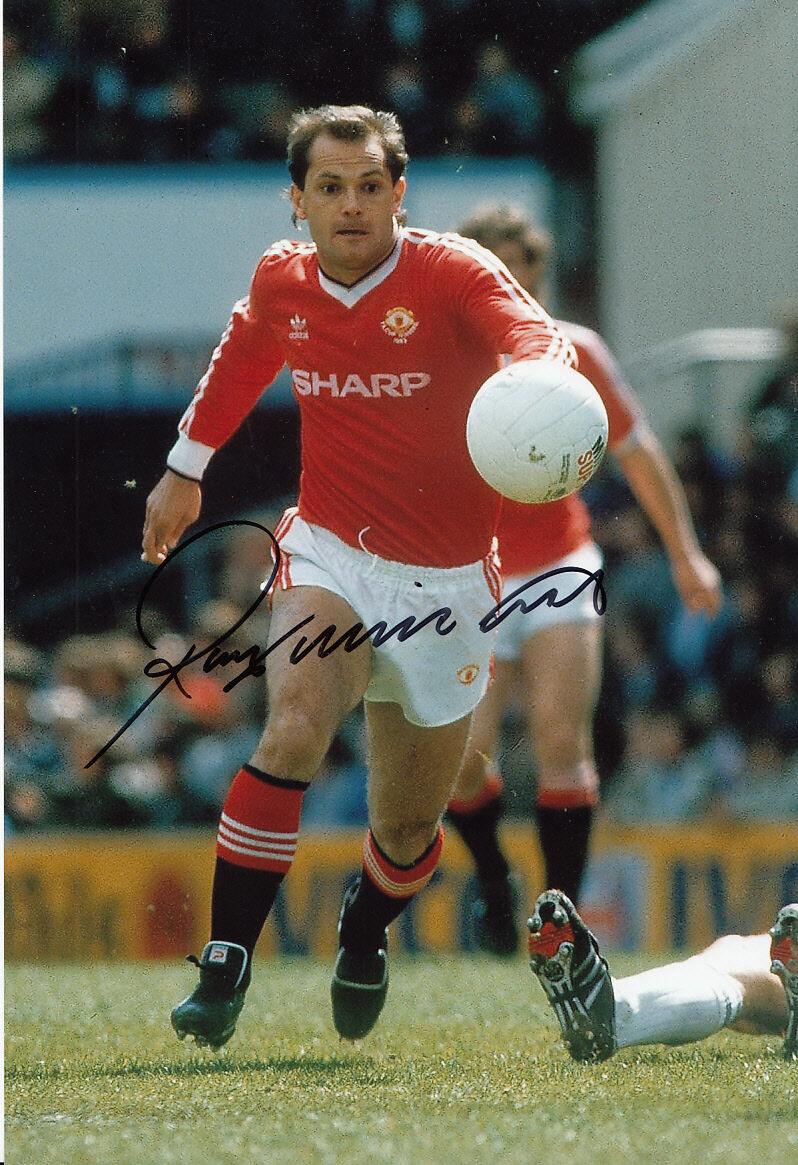Manchester United Hand Signed Ray Wilkins Photo Poster painting 12x8 1.