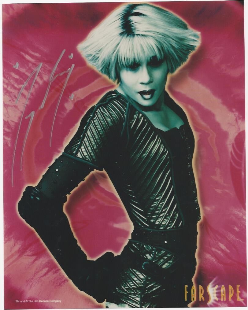 Gigi Edgley - Farscape signed Photo Poster painting