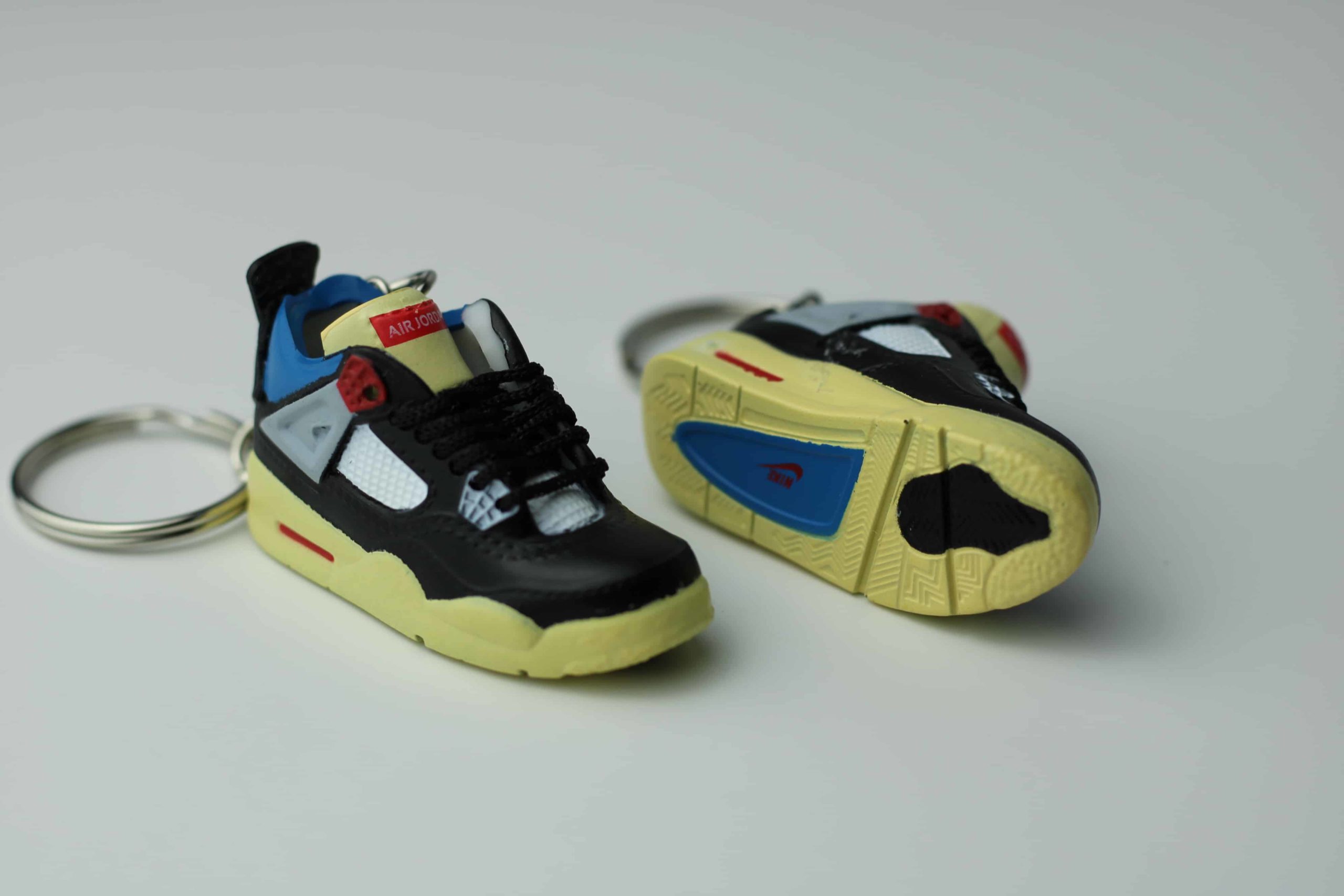 AJ 4 Union "Off Noir" -Sneakers 3D Keychain