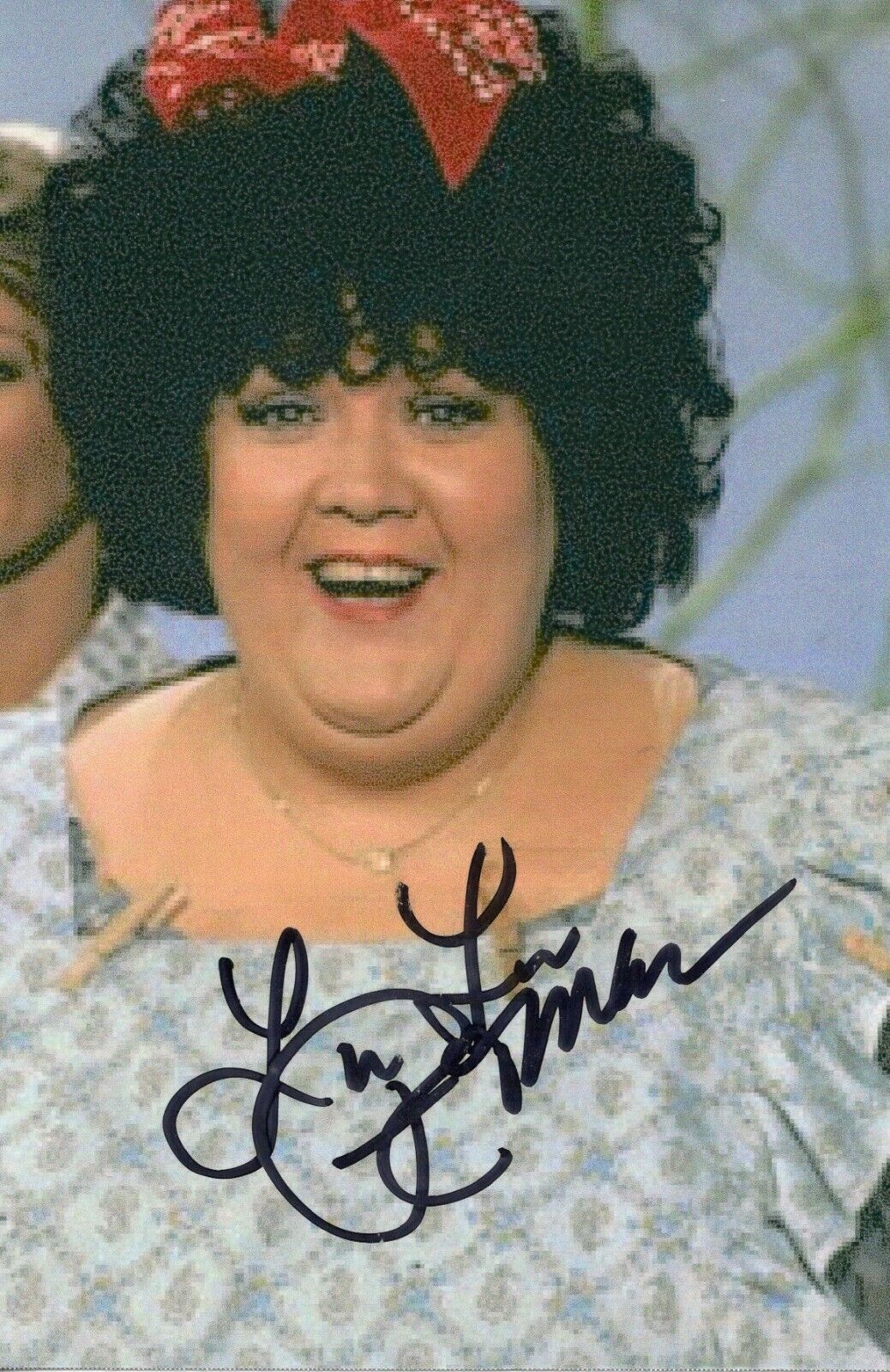 Lulu Roman Original Autographed 4 x 6 in Photo Poster painting as pictured