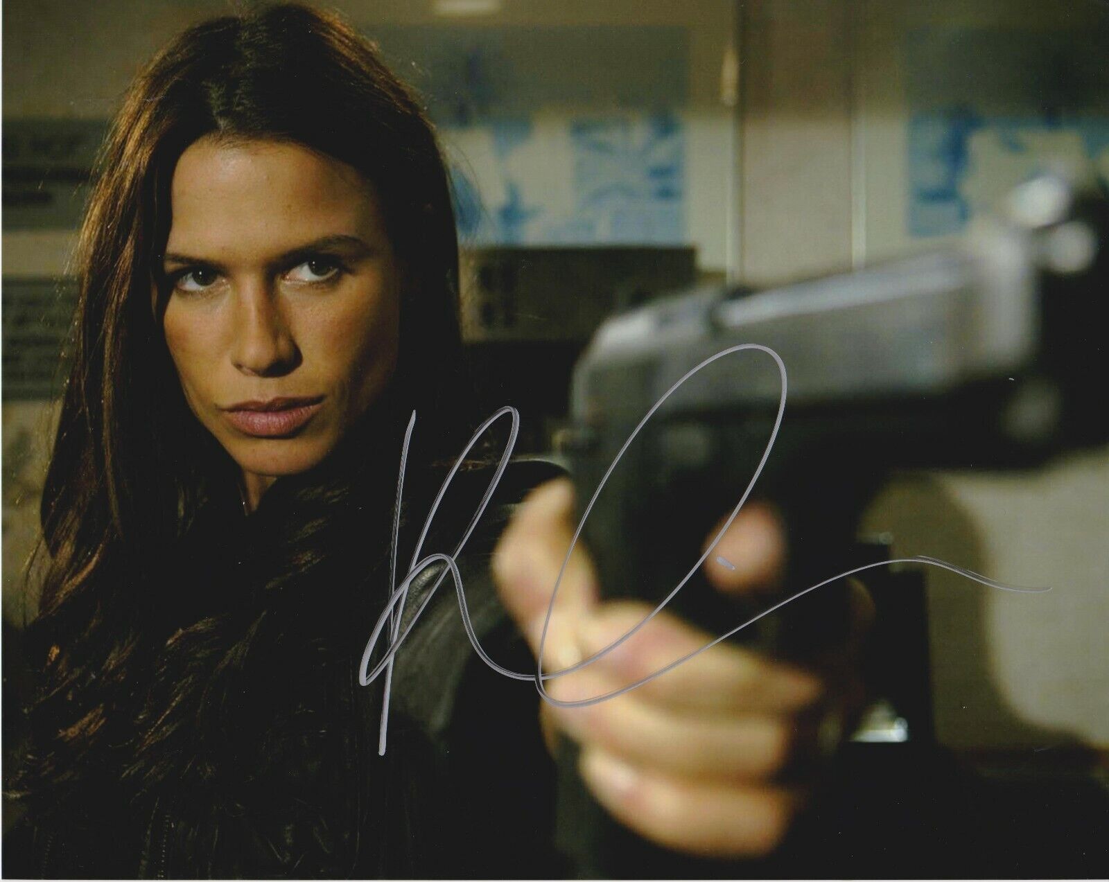 Rhona Mitra ‘Skinwalkers’ Autographed 8x10 Photo Poster painting with CoA & Signing Details