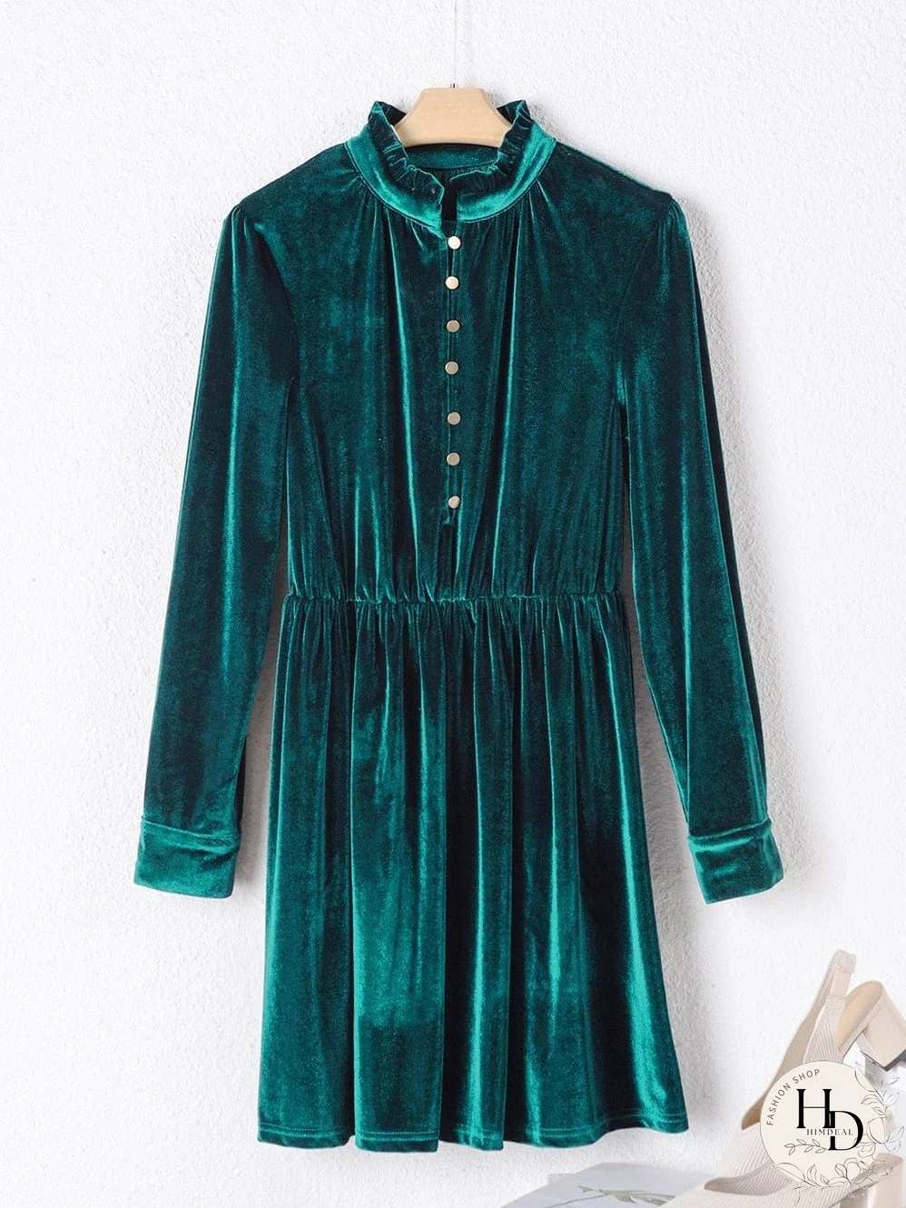 Elegant Green Velvet Ruffled Button-Up Mini Dress