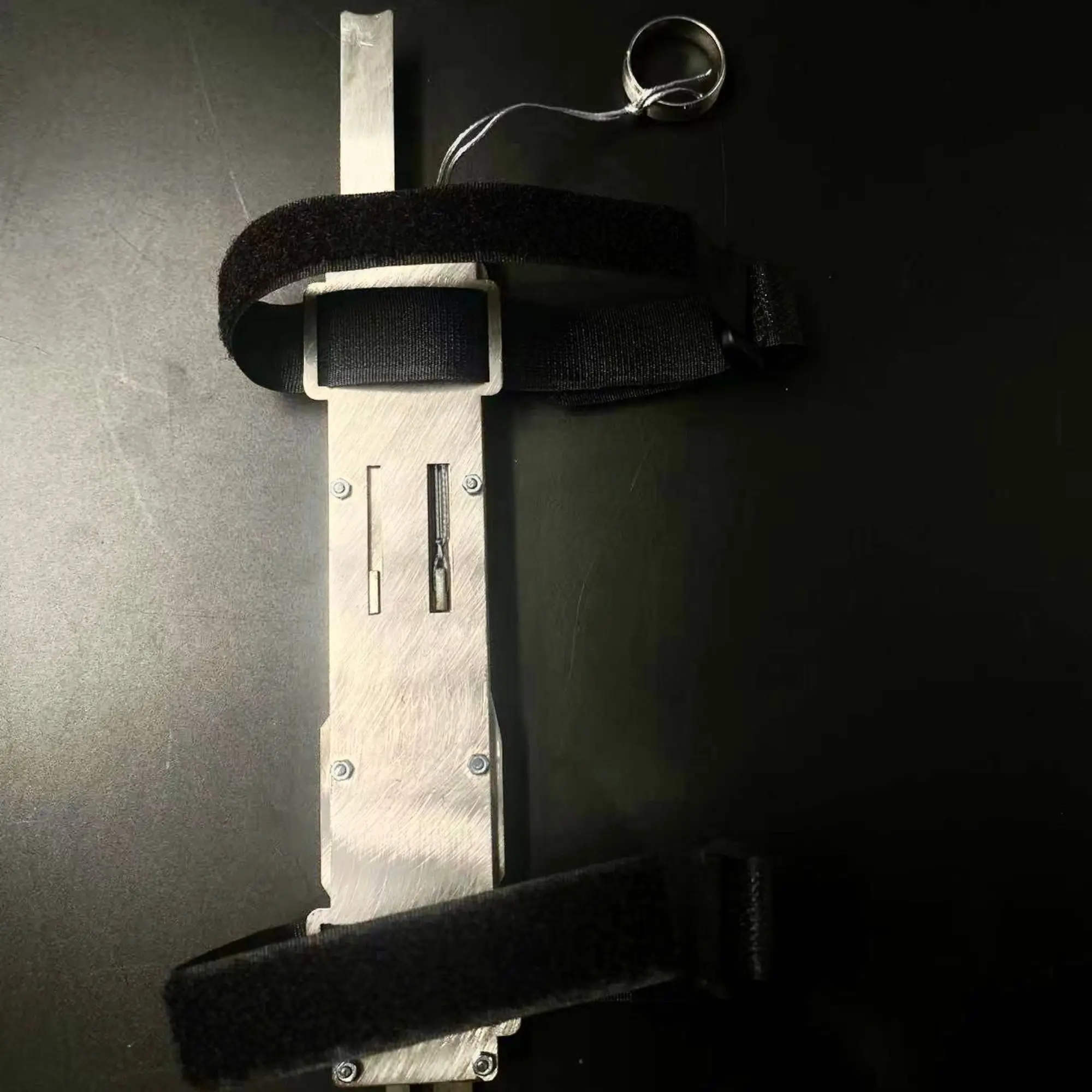 Hidden Blade Metal Assassin's  Altair hidden blade image 7