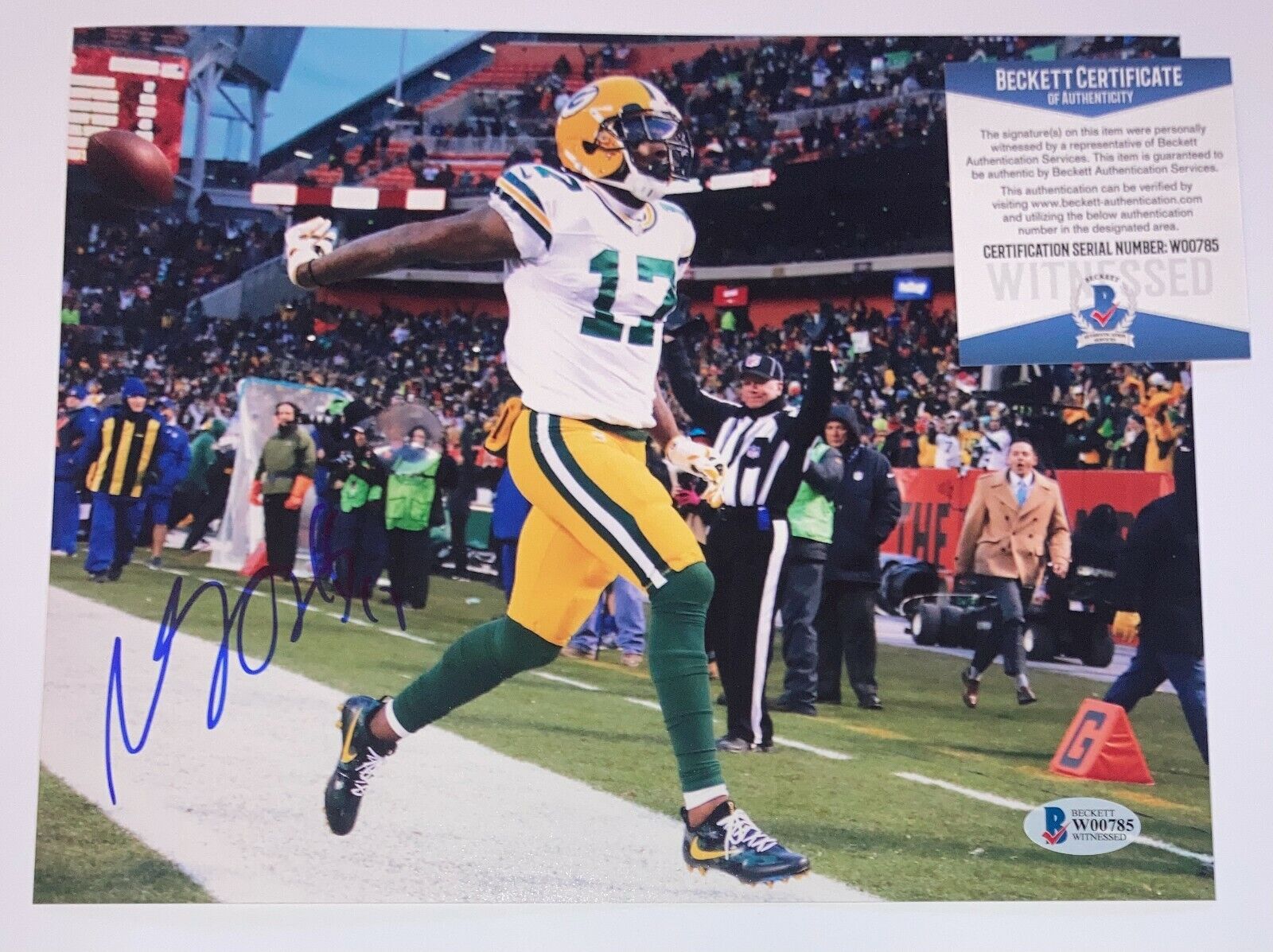 Davante Adams Green Bay Packers Signed 8x10 Autograph Photo Poster painting Beckett COA N1