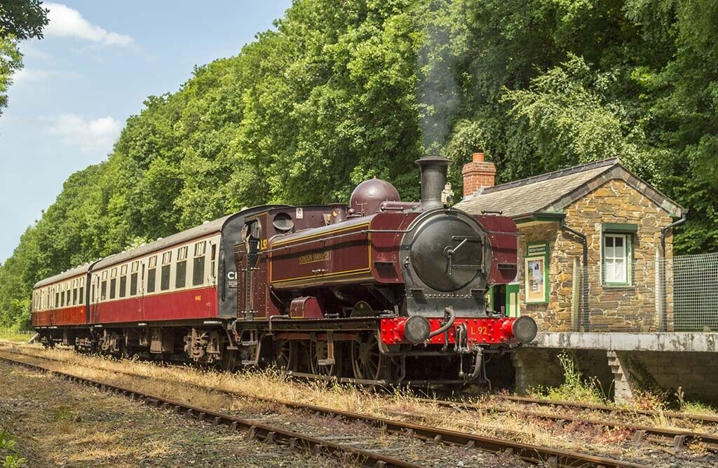 L92 London Transport Steam Train 12x8 inch print picture