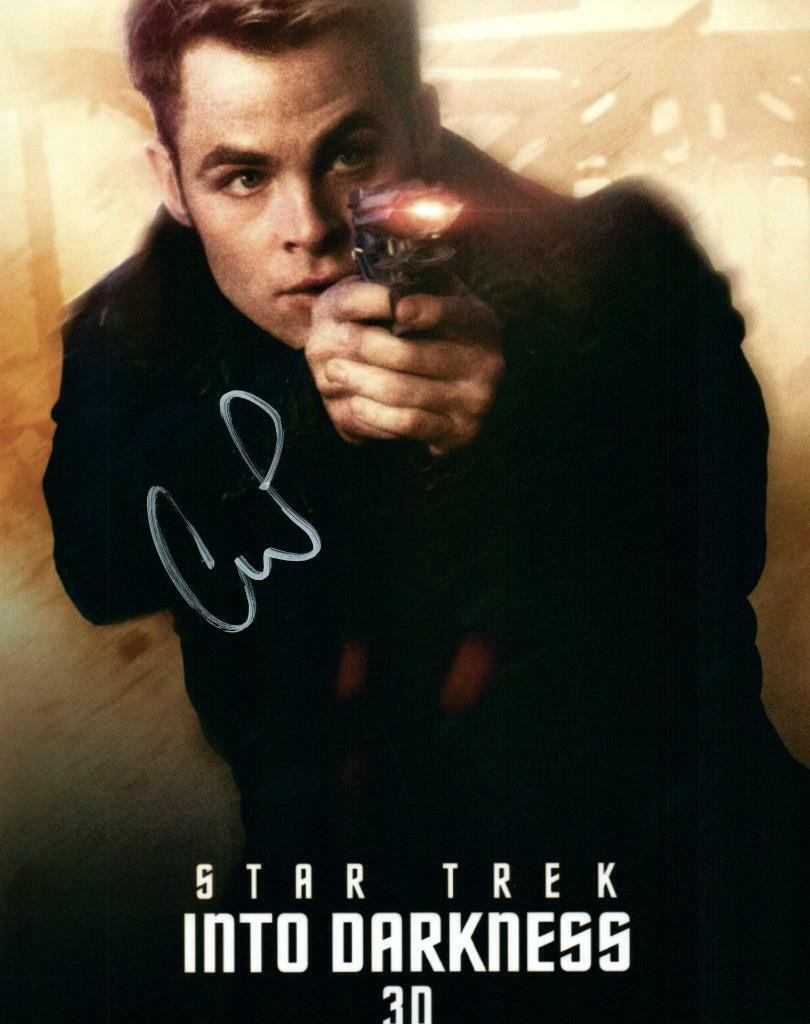 Chris Pine signed 8x10 Picture autographed Photo Poster painting with COA