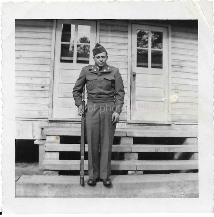 MILITARY MAN Found Photo Poster paintinggraph bwOriginal Portrait VINTAGE 08 9 S