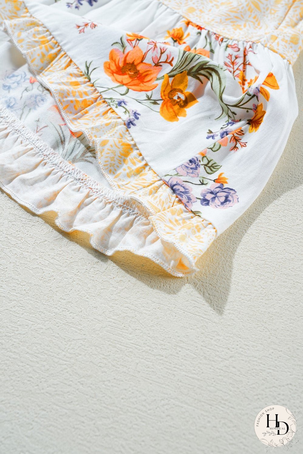 White Plus Size Floral Print V Neck Puff Sleeve Blouse