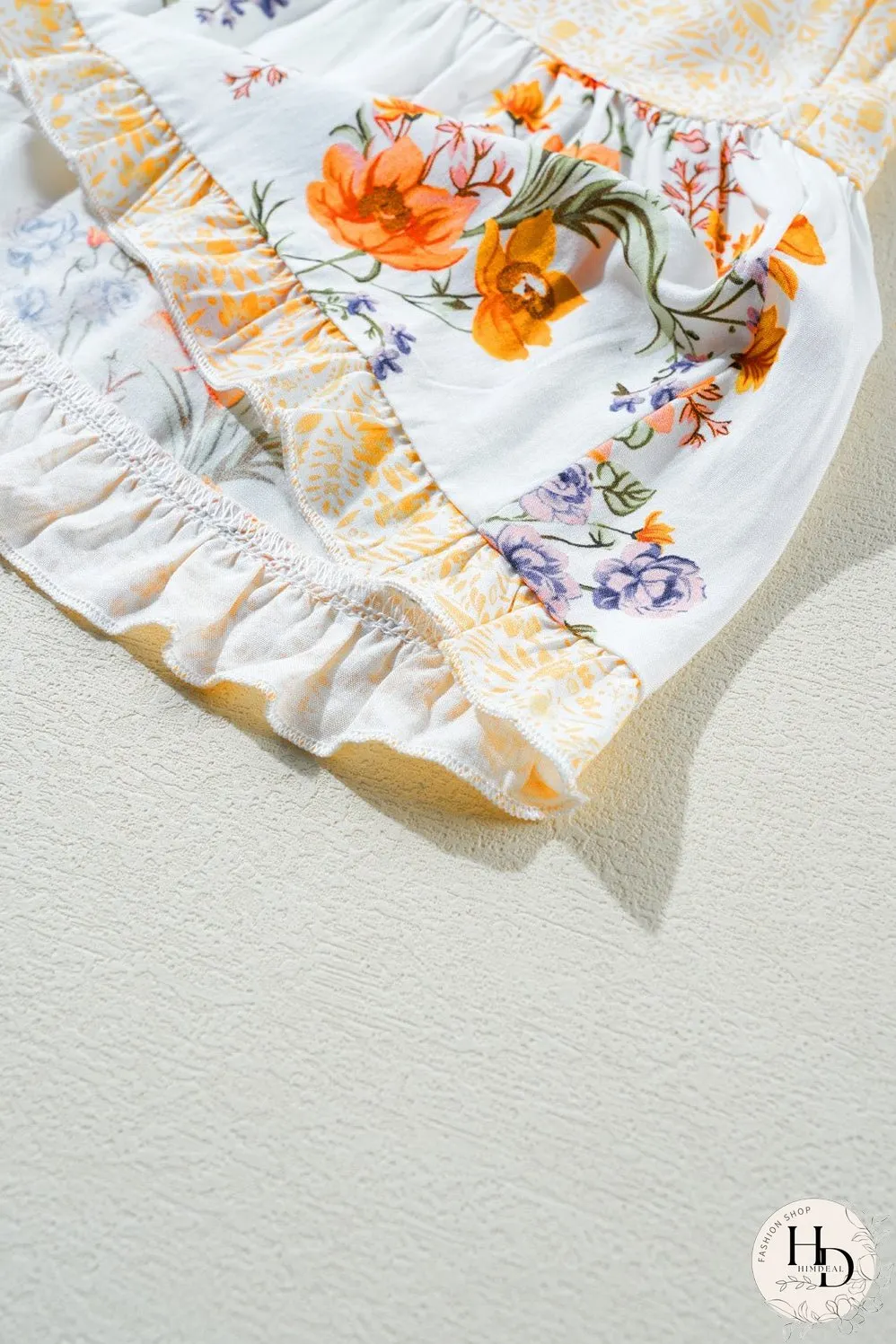 White Plus Size Floral Print V Neck Puff Sleeve Blouse