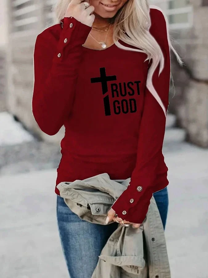 Women's I'm Just Here Trustıng God Print Button Top socialshop