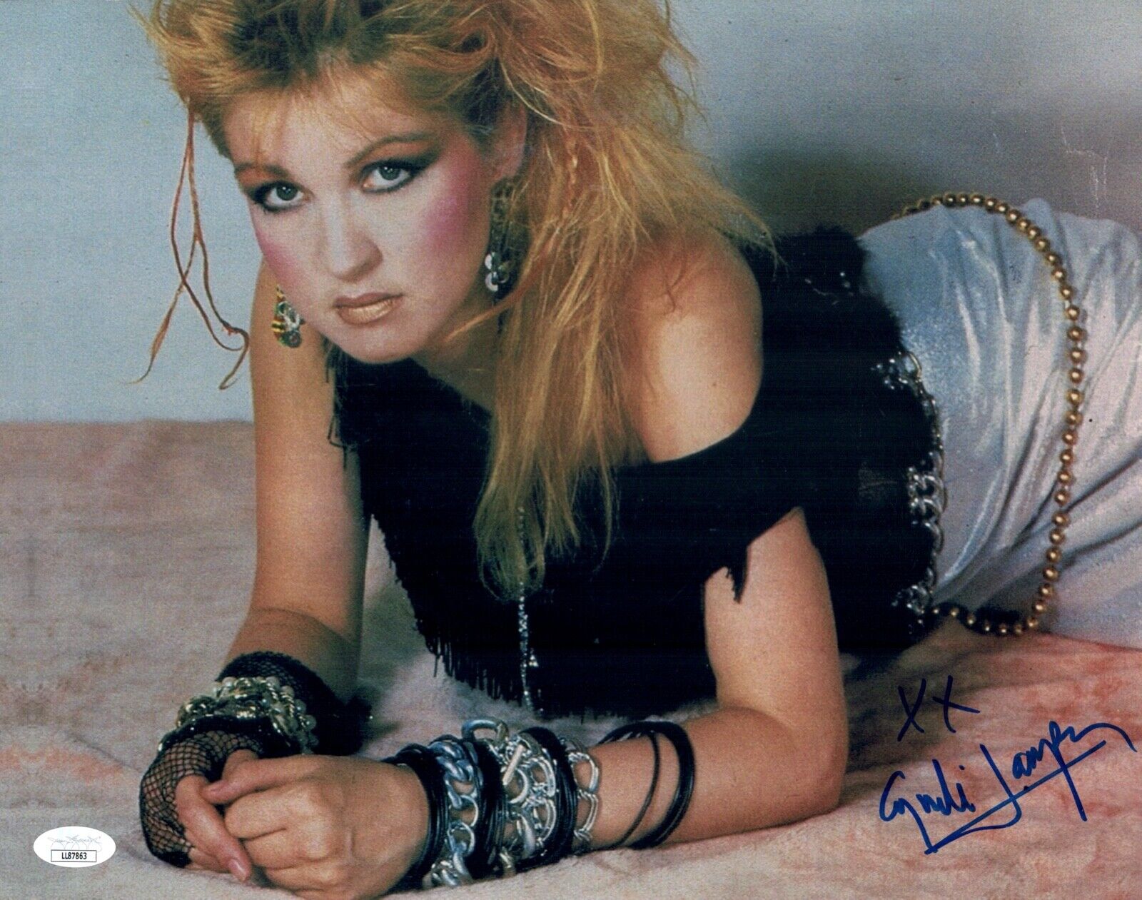 CYNDI LAUPER Signed 11x14 Photo Poster painting GIRLS JUST WANNA HAVE FUN Autograph JSA COA Cert